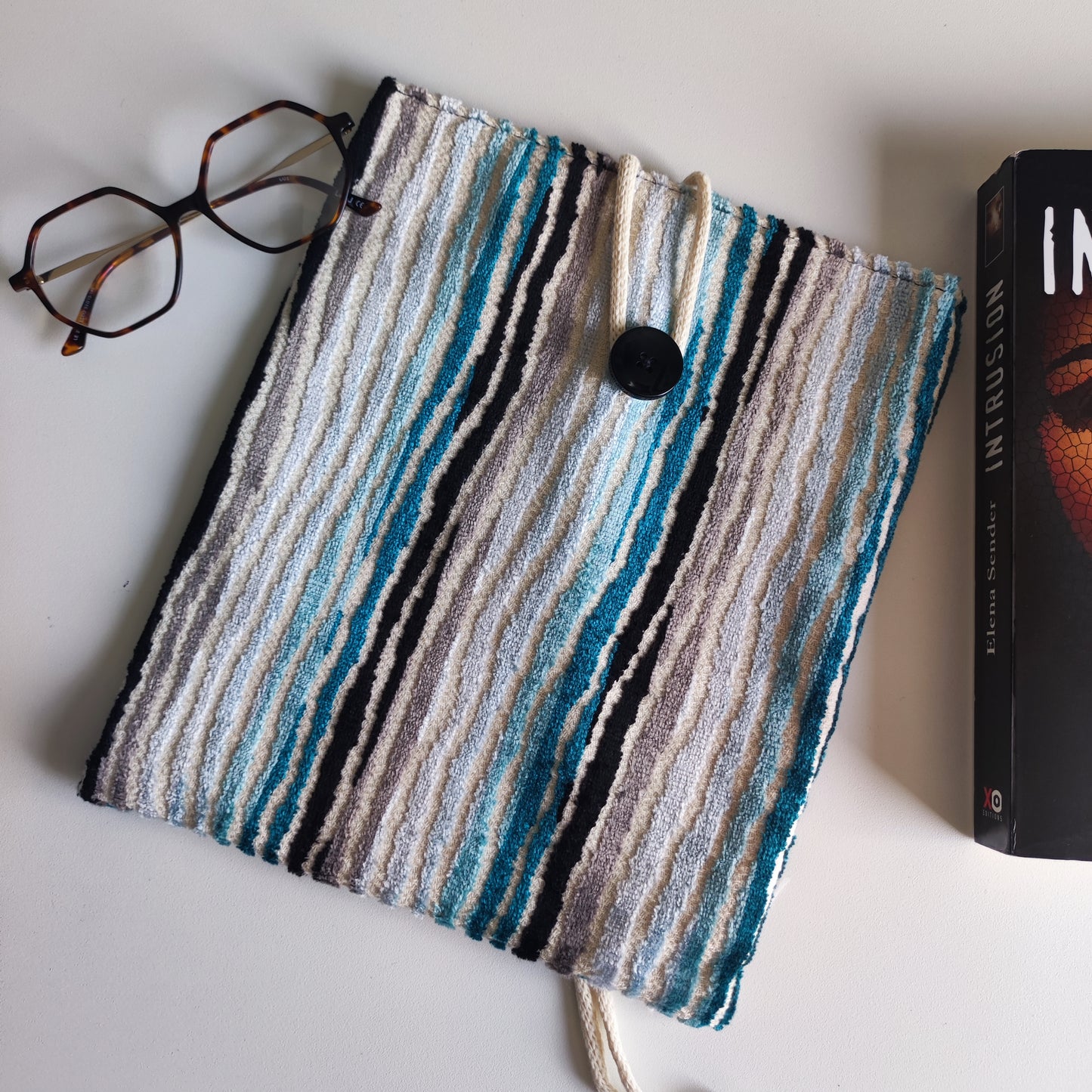 Pochette à livre graphique Bleue