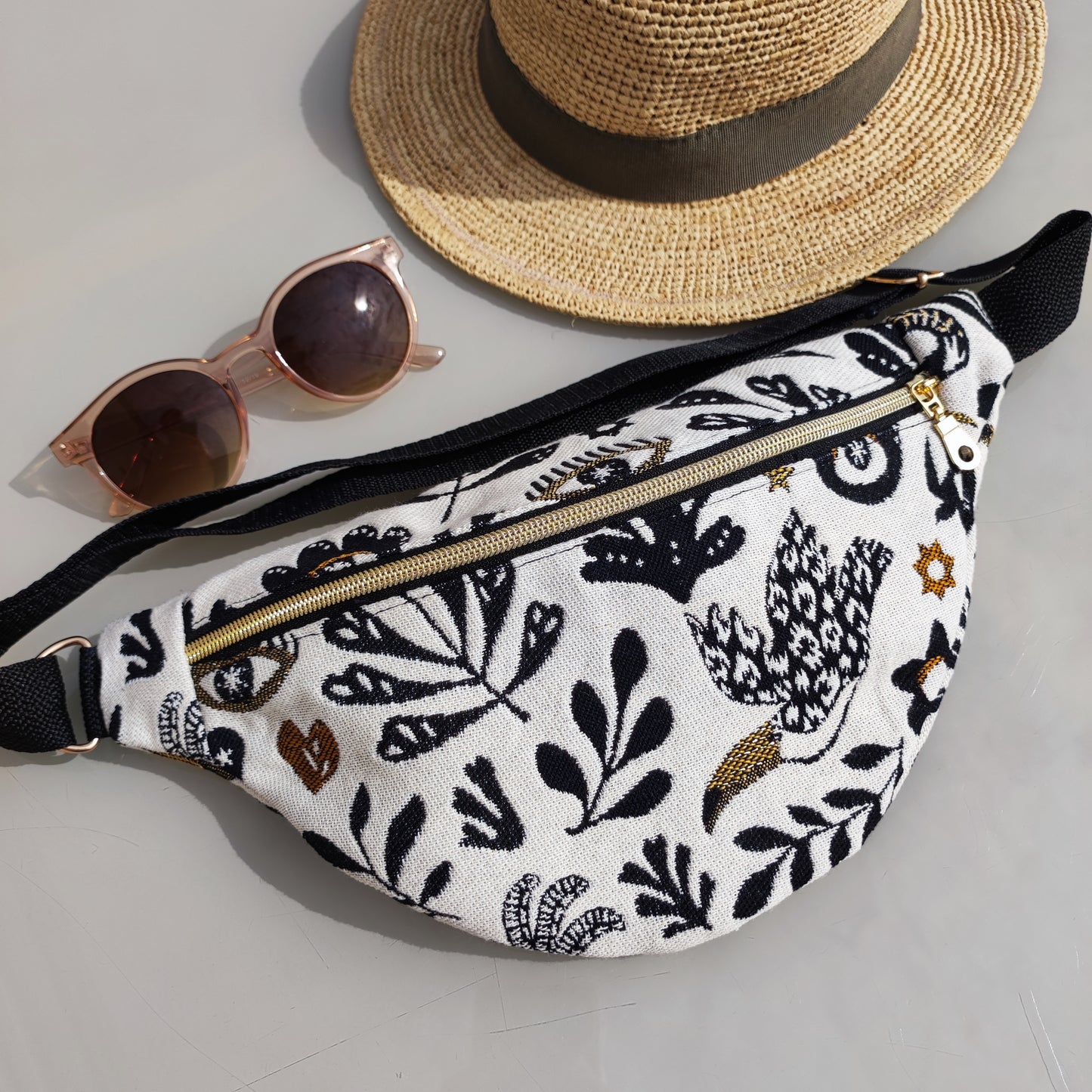 Sac banane Mage Noir et Or sangle Noire