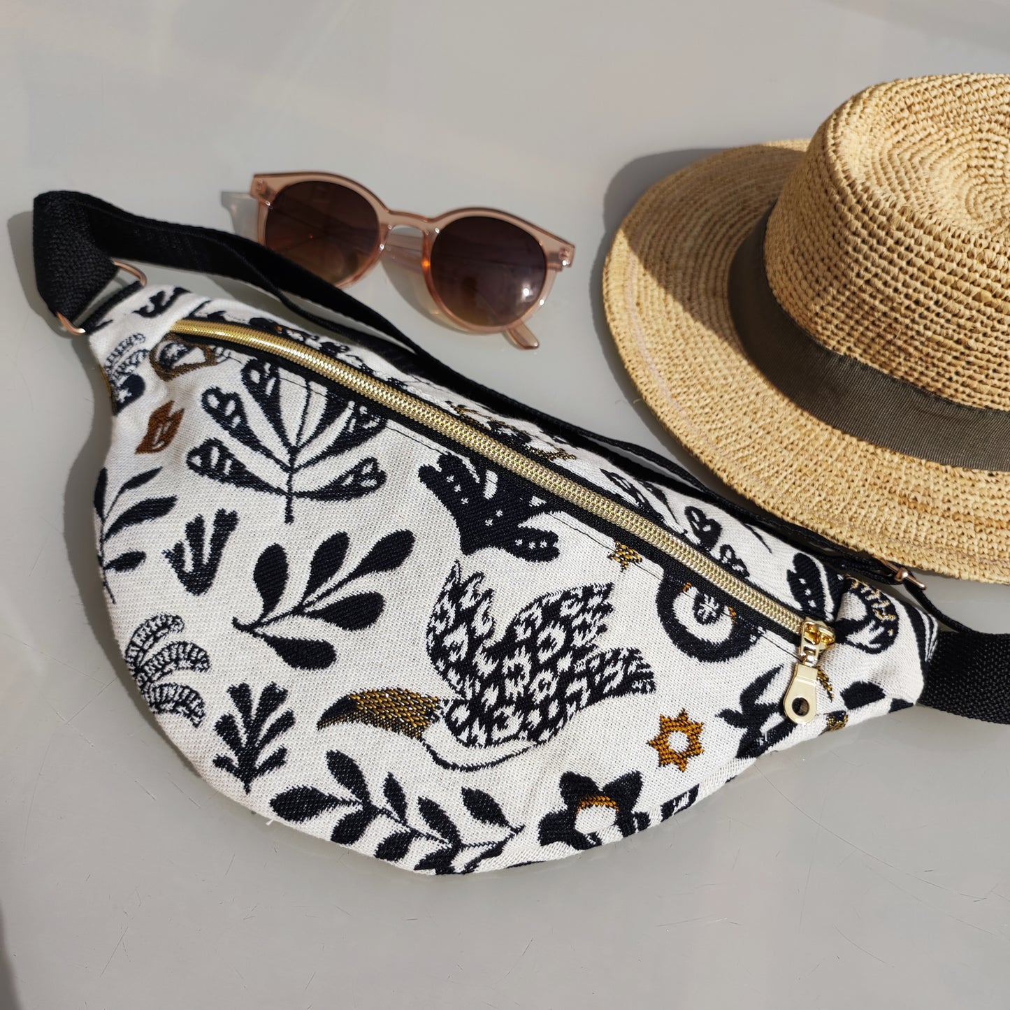 Sac banane Mage Noir et Or sangle Noire