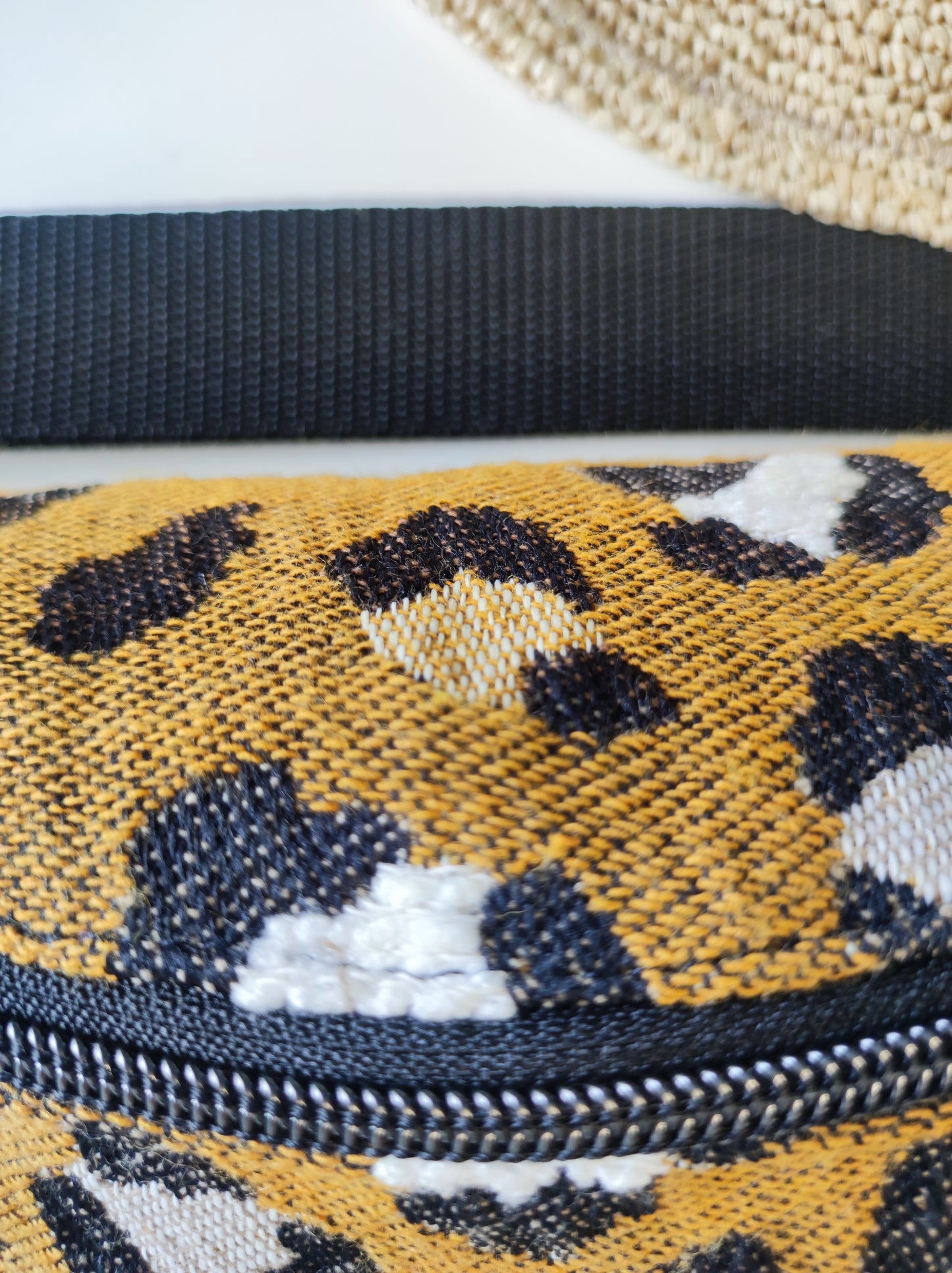 Sac Banane M Jacquard Cougar