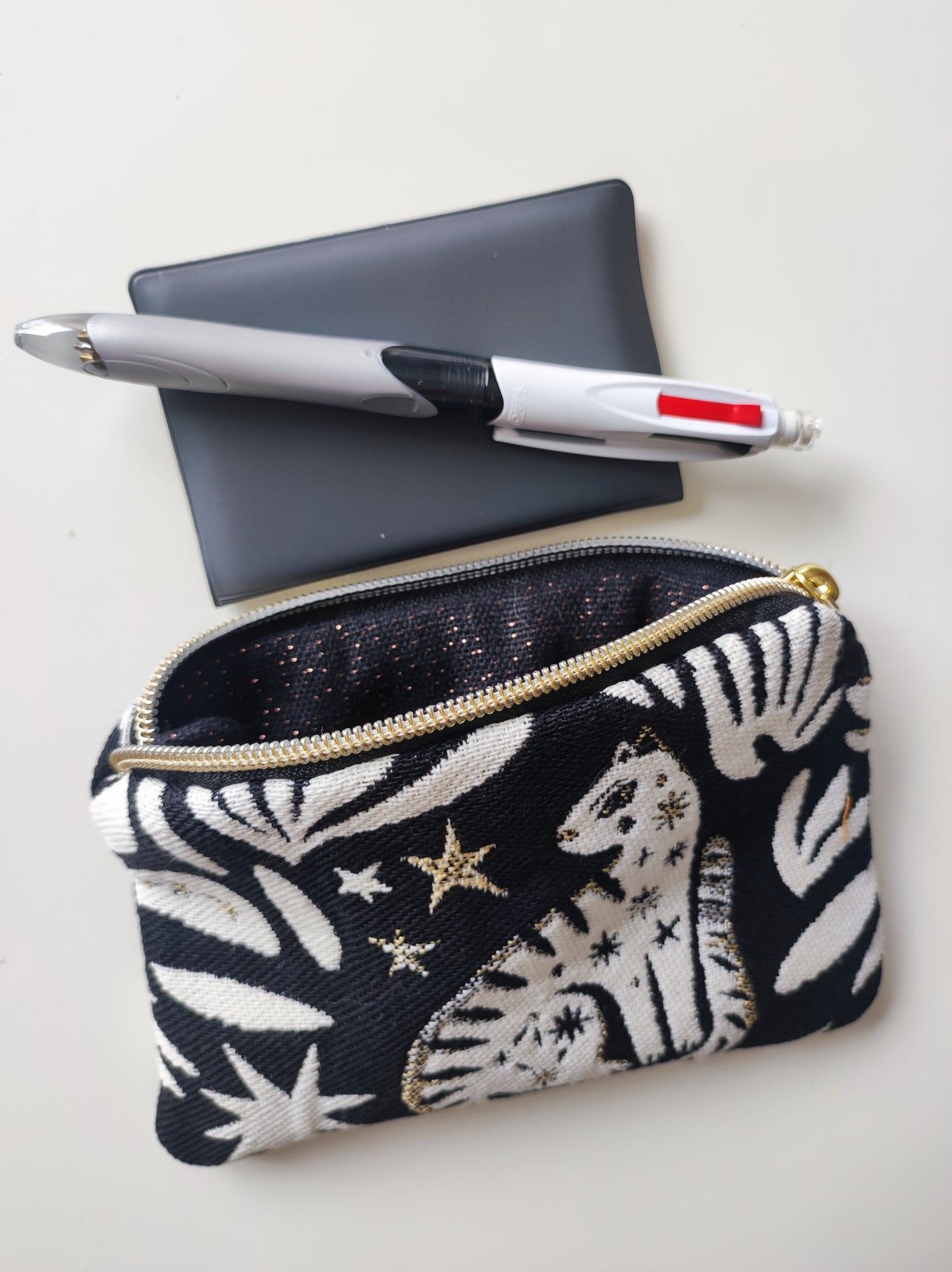 Porte-cartes Mystic fond Noir.