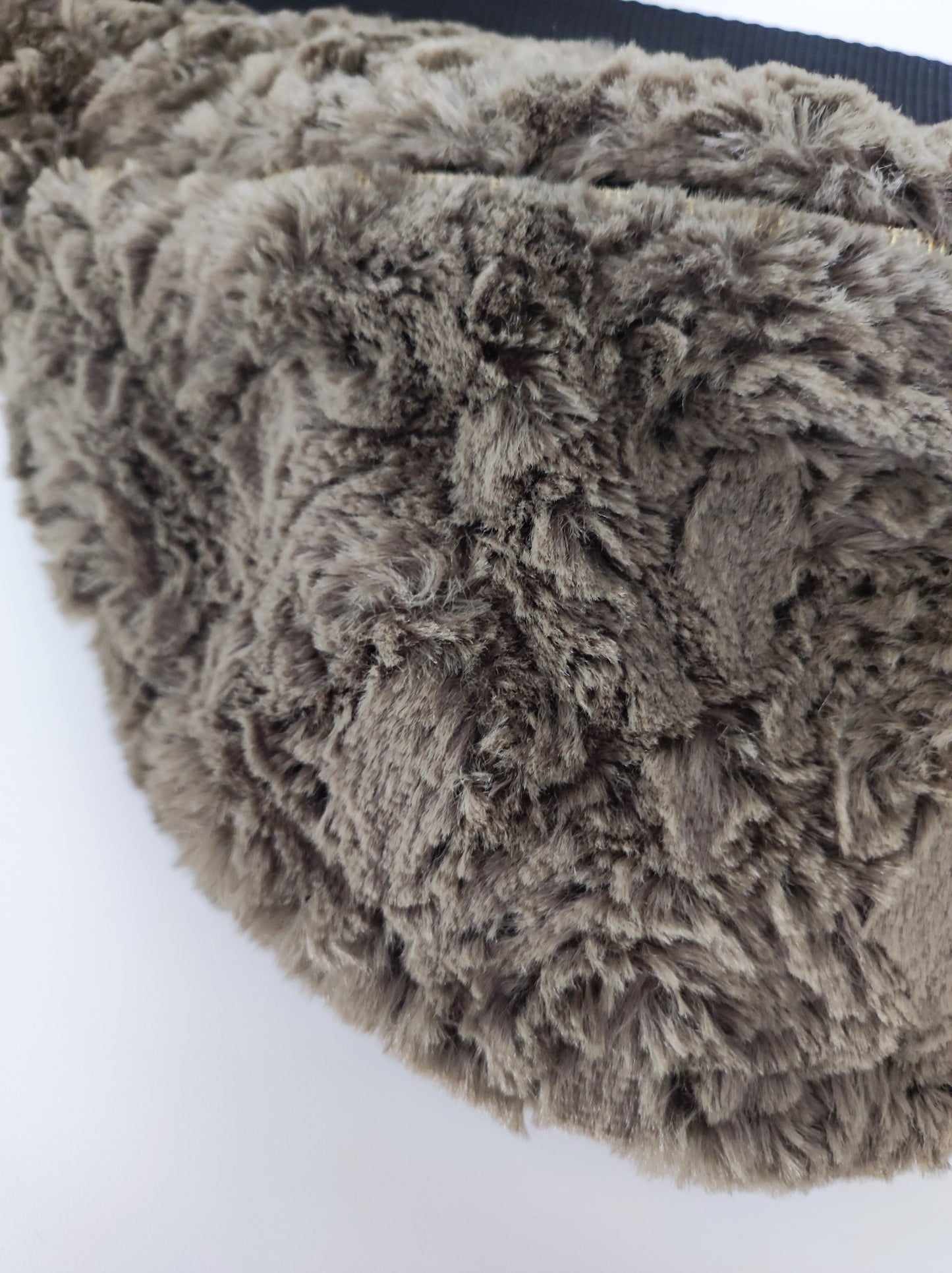 Sac Banane M fausse fourrure kaki