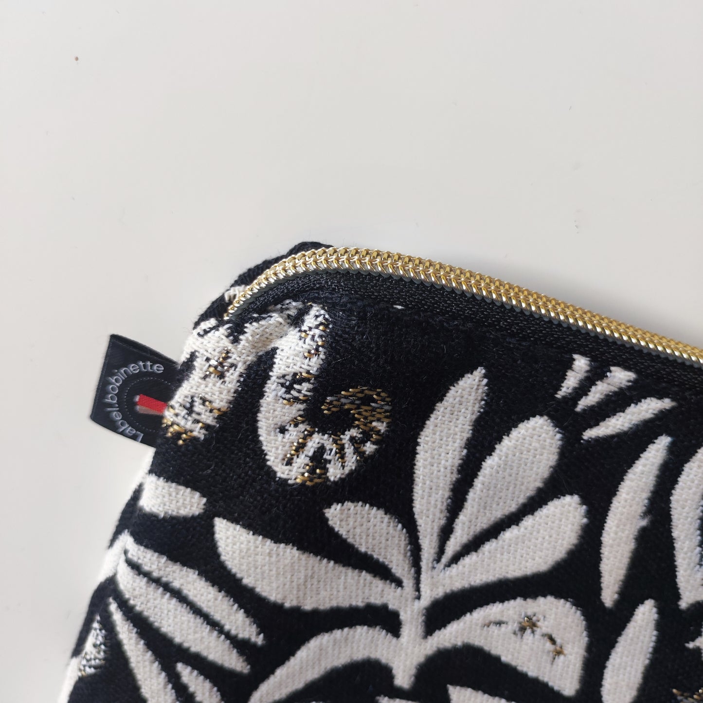 Pochette jacquard Mystic fond Noir et Or