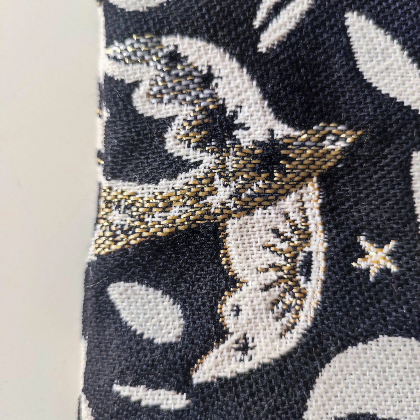 Pochette jacquard Mystic fond Noir et Or