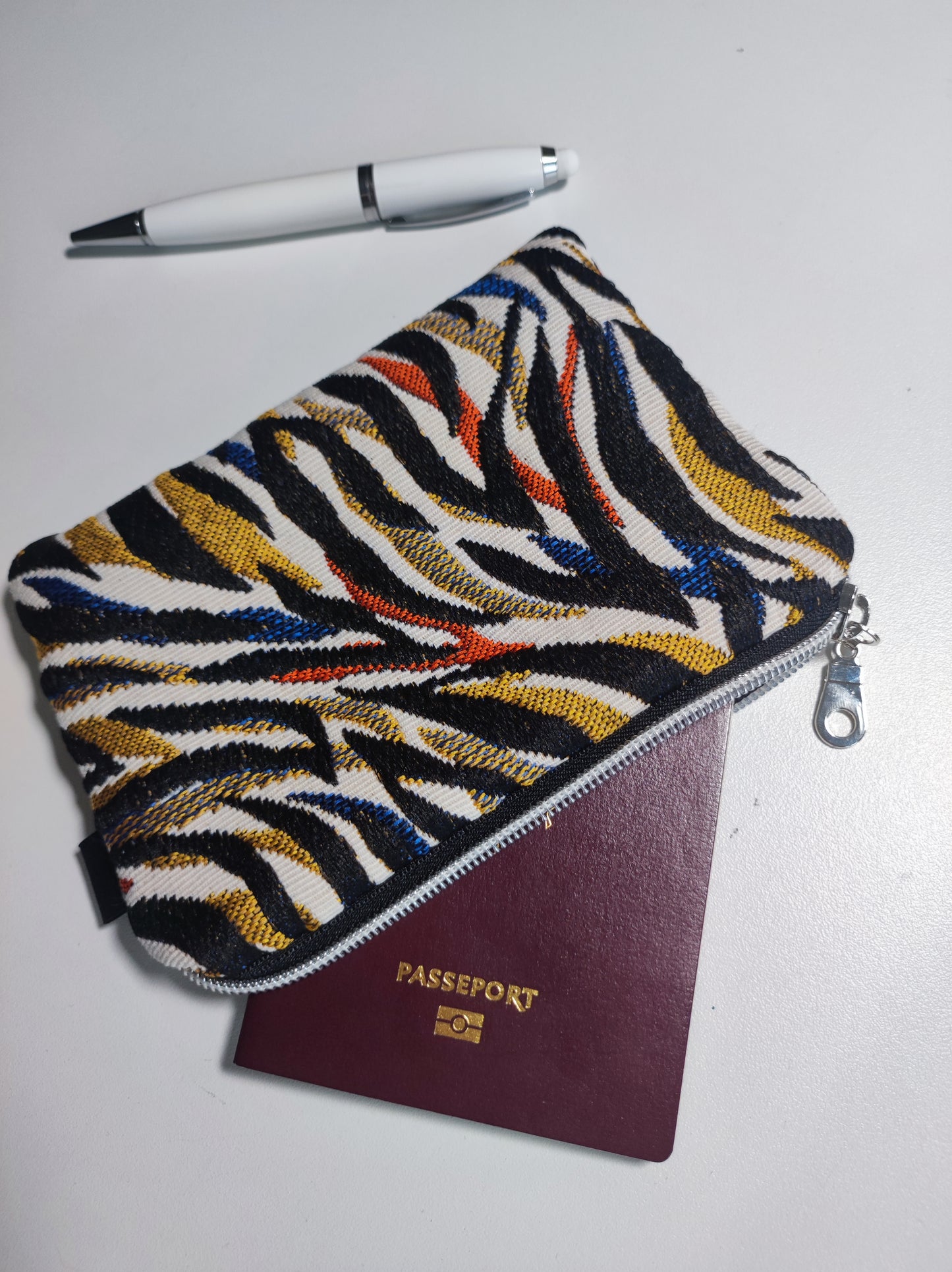 Porte monnaie ou porte- cartes Jacquard Zebro