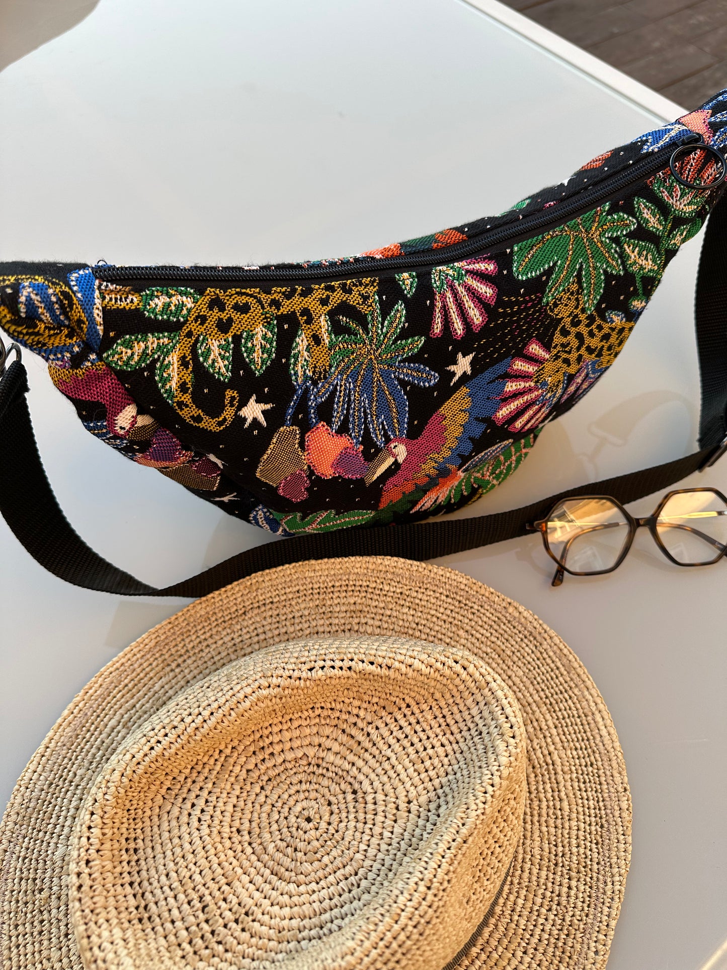 Sac demi-lune Jacquard Brasil