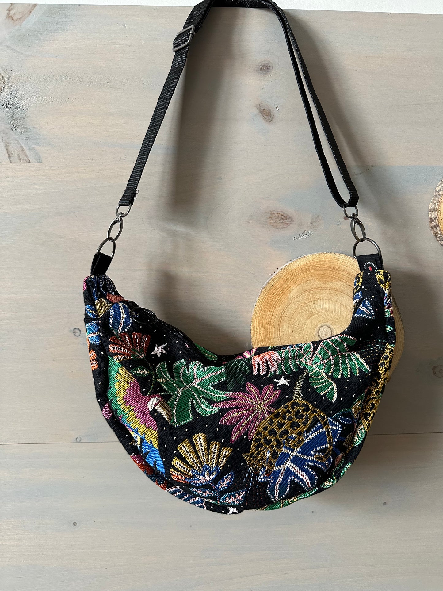 Sac demi-lune Jacquard Brasil
