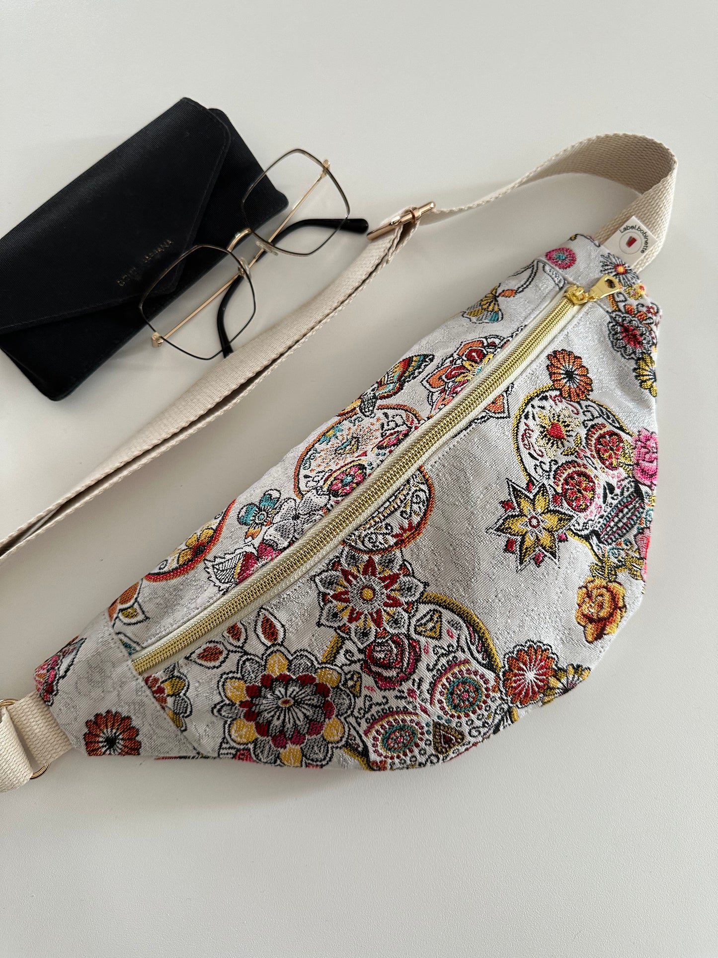 Sac Banane Cristobal fond blanc