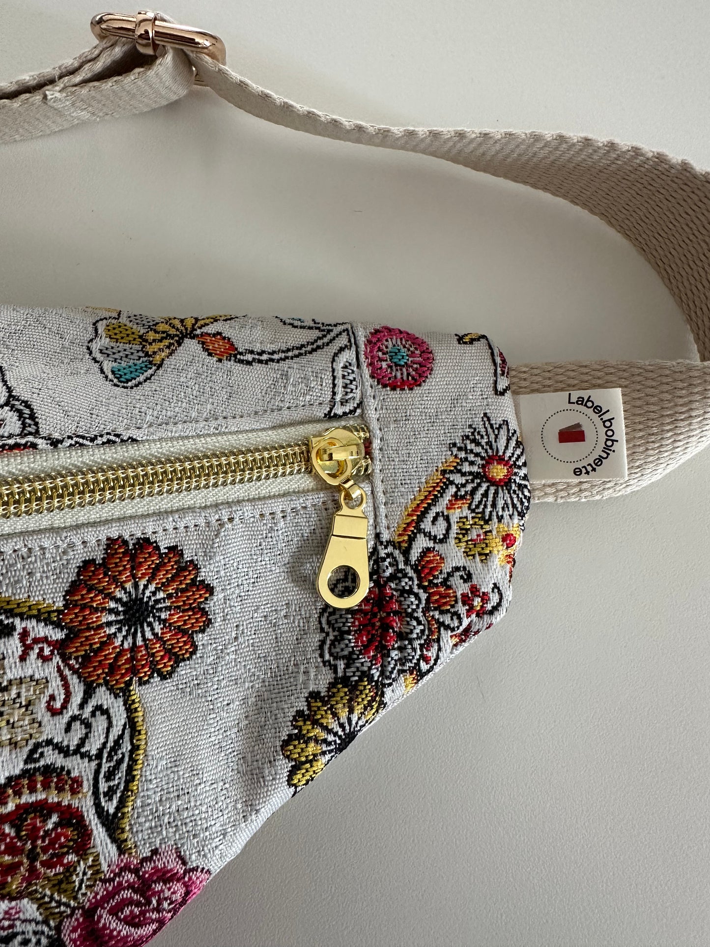 Sac Banane Cristobal fond blanc