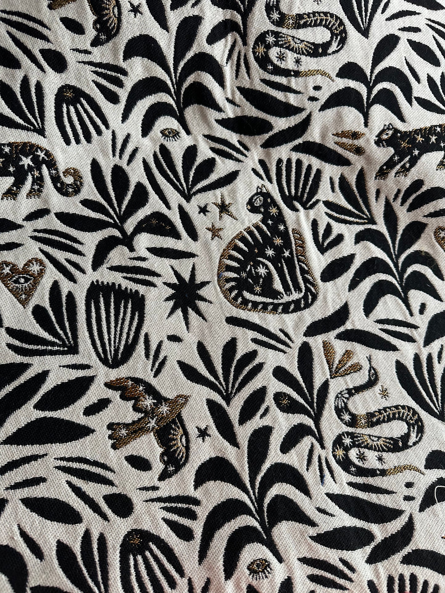 Sac Banane Mystic fond blanc sangle Noire