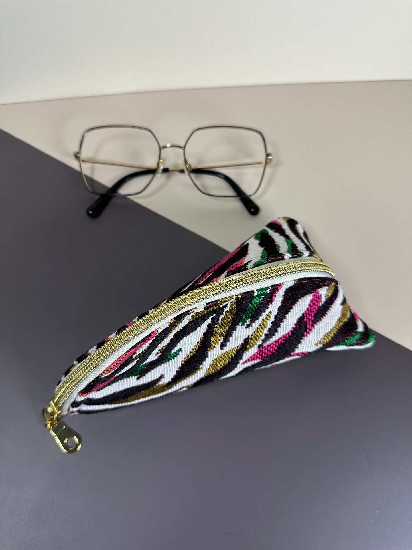 Trousse berlingot zébrée