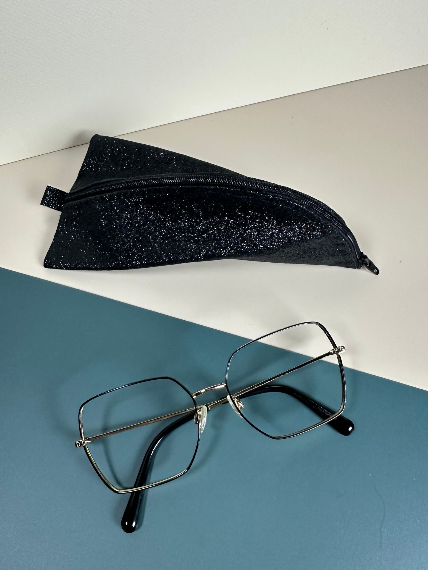 Trousse berlingot noir pailleté