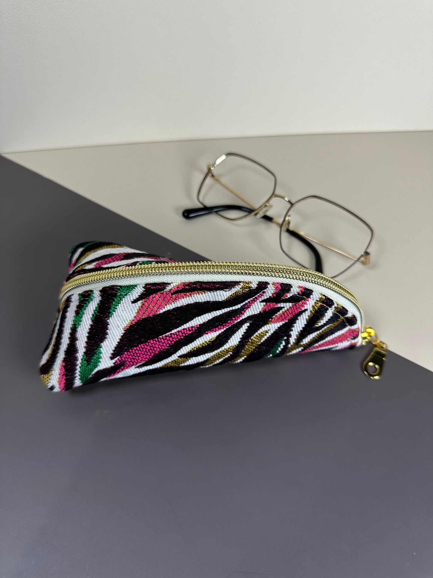 Trousse berlingot zébrée