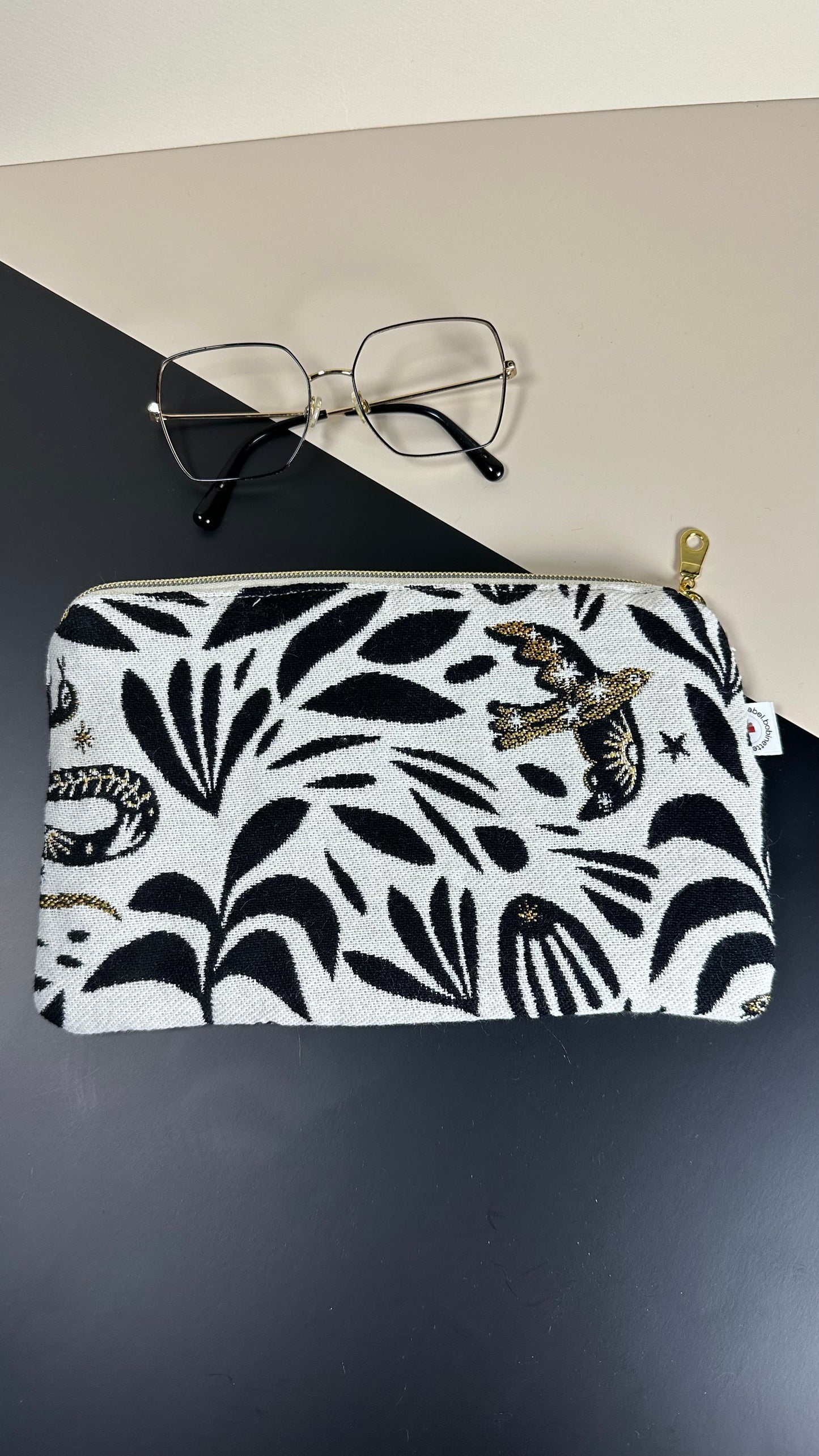 Pochette jacquard Mystic fond blanc motifs noirs et Or