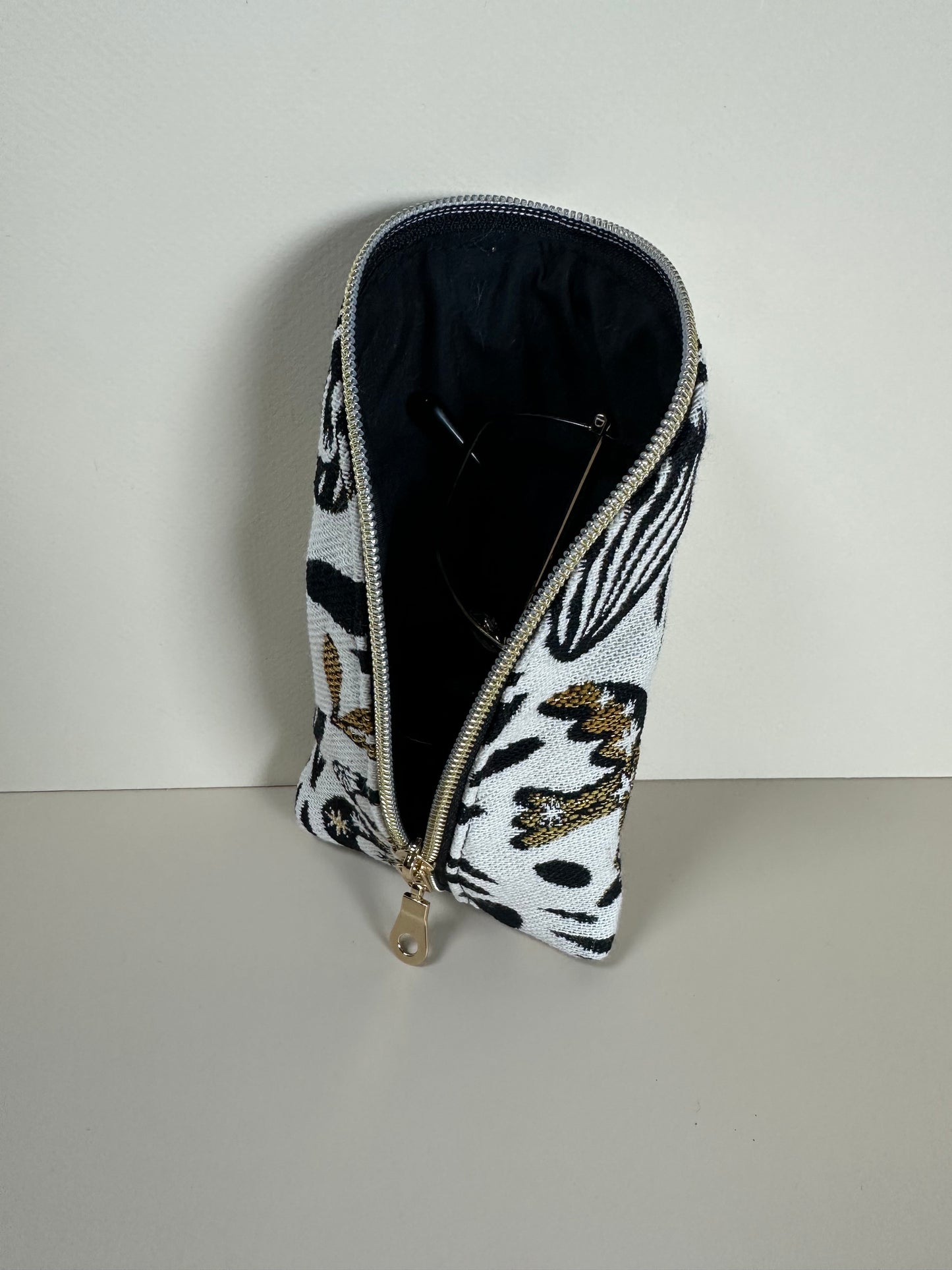 Trousse berlingot Mystic motifs noirs et or