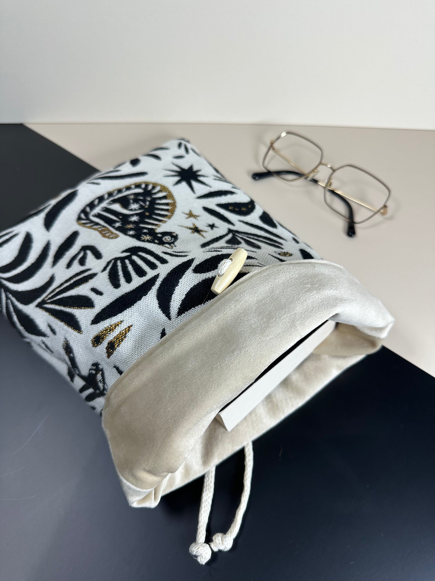 Pochette à livre Mystic